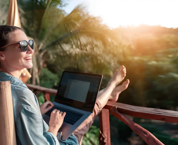Minimalist Lifestyle Tips for Simplicity (From Someone Who Tried It the Hard Way)