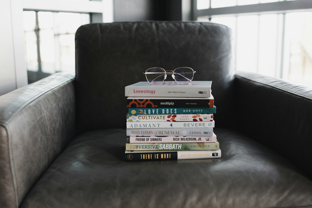 A Library Holds Tracker: Keep Requested, Ready, and Borrowed Books Distinct