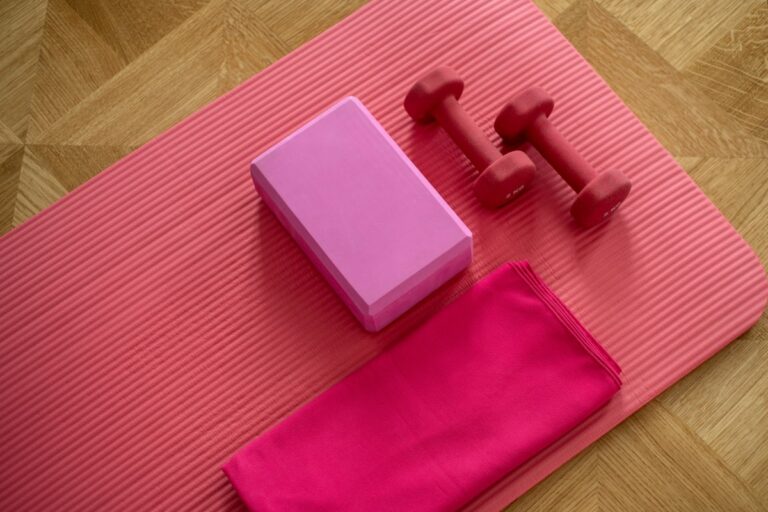 How to Choose an Exercise Mat for Beginner Home Workouts