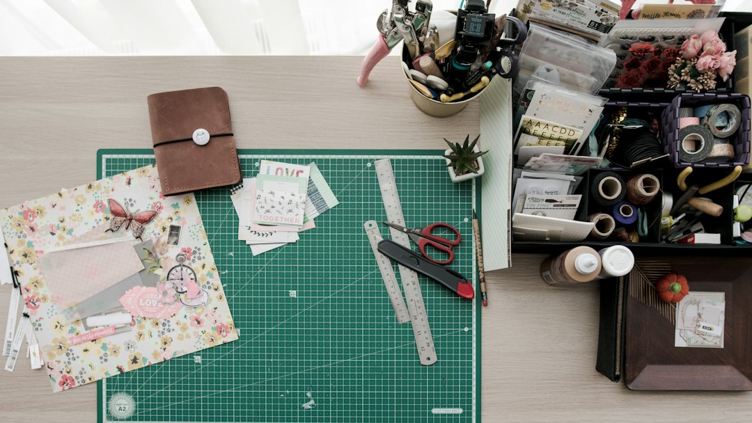 Plan a Paper Collage Before Gluing: Test the Layout in Movable Stages